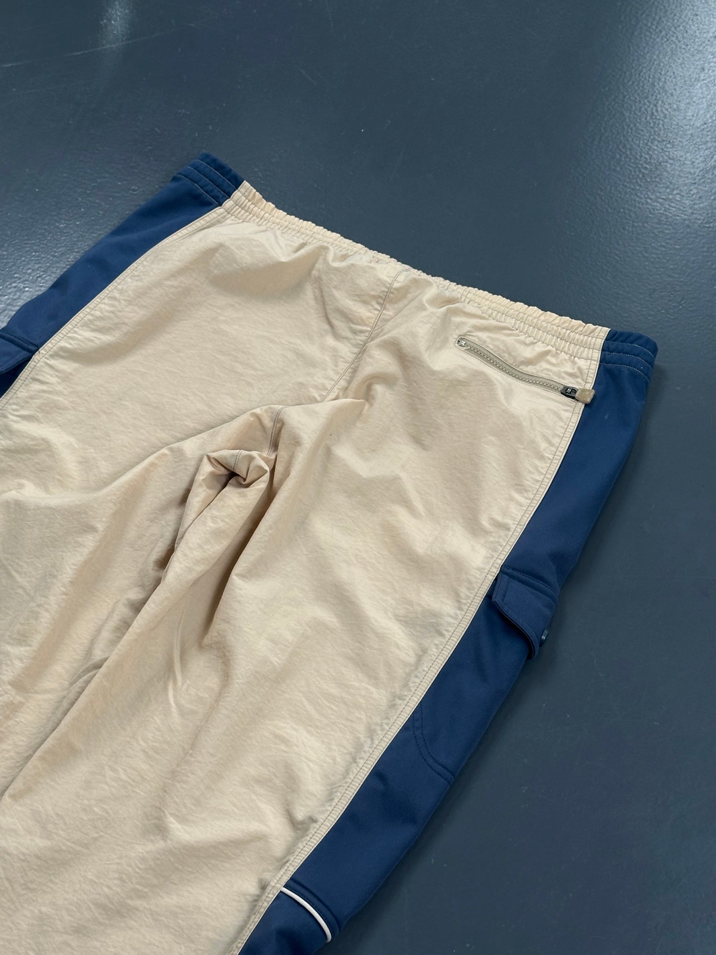 JOGGER ADIDAS VINTAGE BEIGE Y AZUL