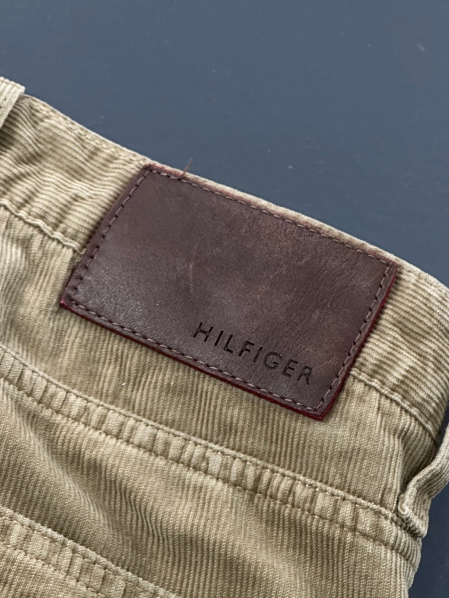 PANTALÓN TOMMY HILFIGER PANA VINTAGE