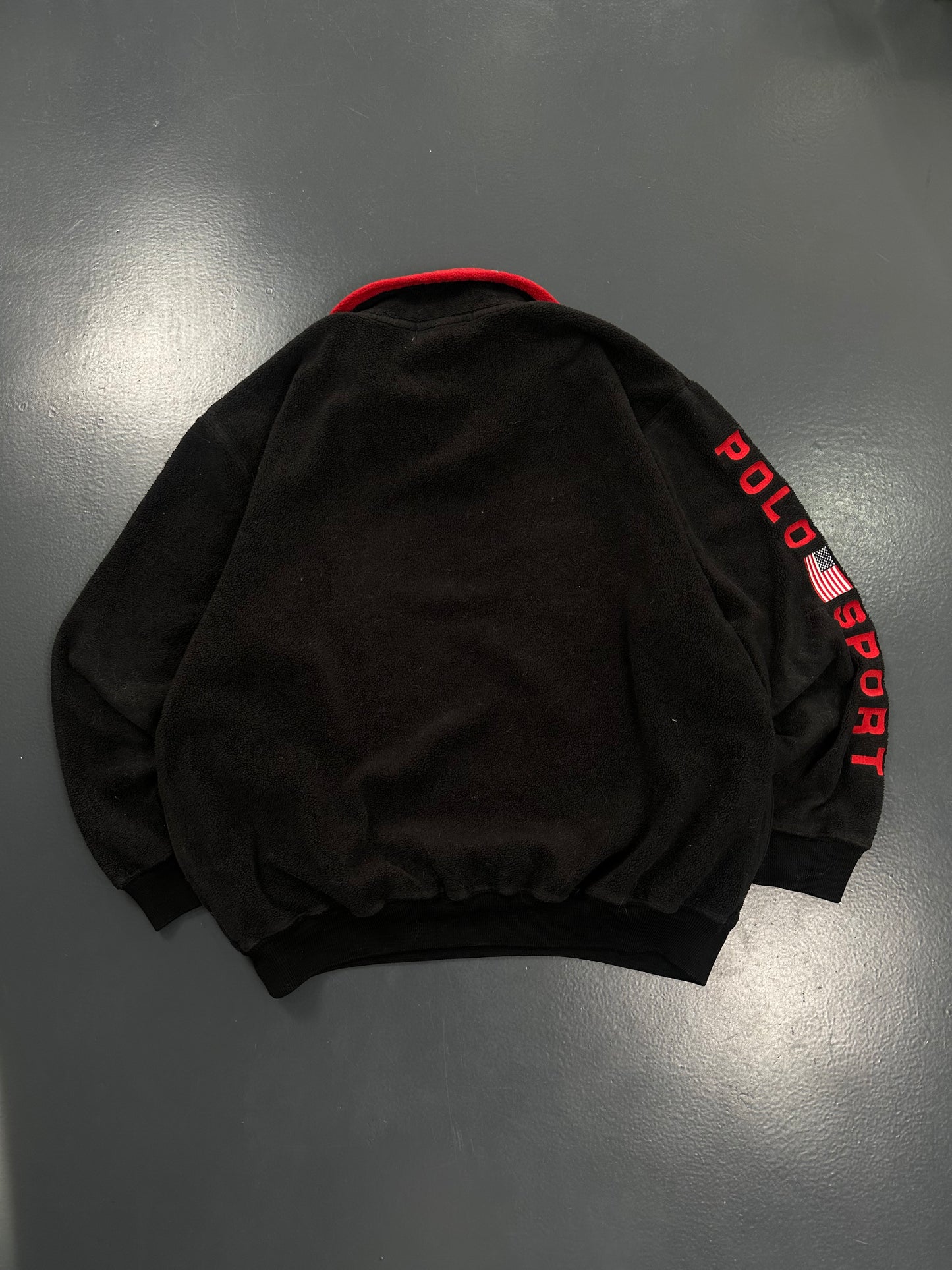 FORRO POLAR POLO SPORT VINTAGE RETRO NEGRO Y ROJO