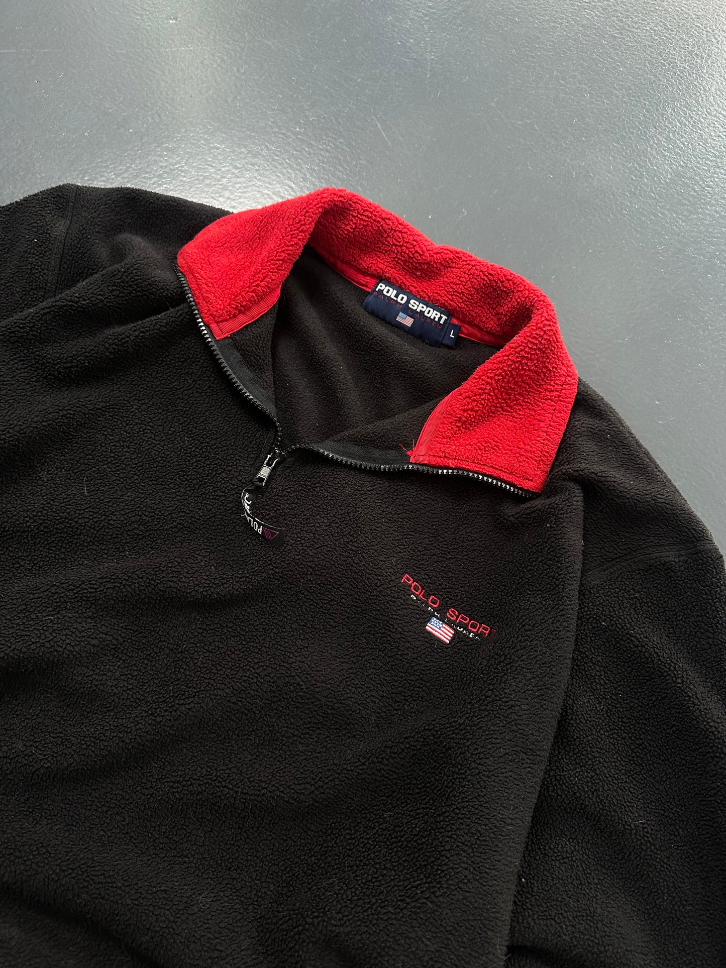 FORRO POLAR POLO SPORT VINTAGE RETRO NEGRO Y ROJO