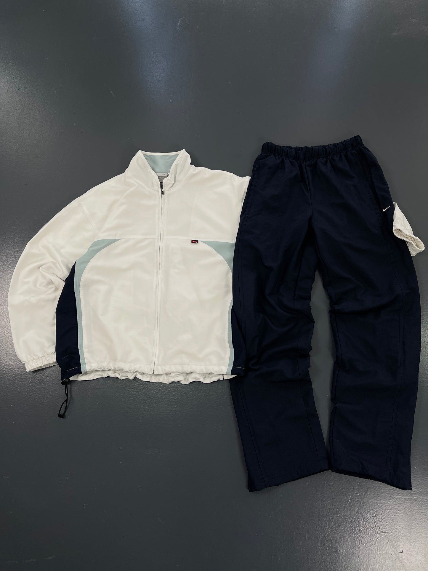 TRACK SUIT NIKE Y2K WHITE AND BLUE