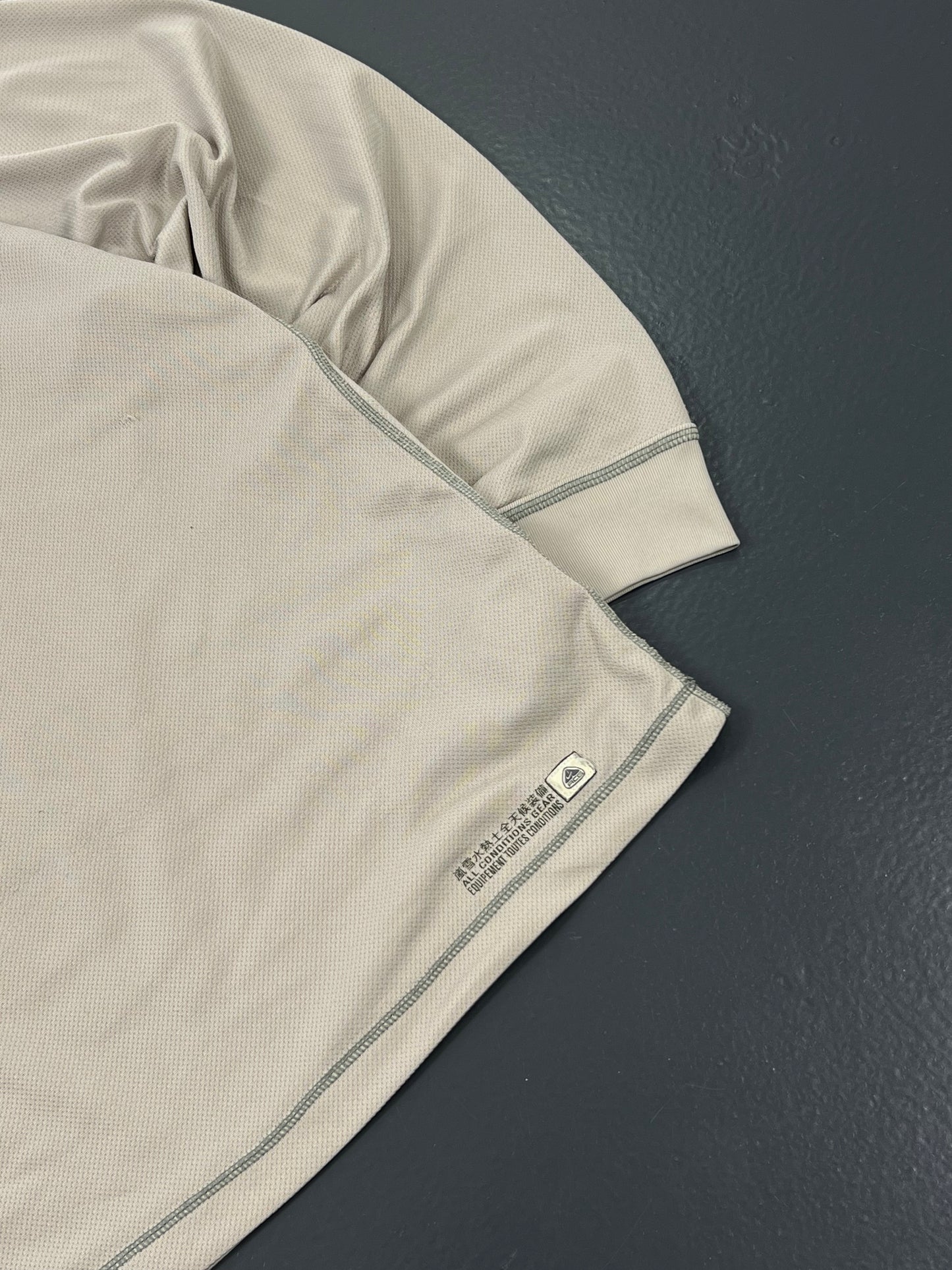 LONG SLEEVE NIKE ACG Y2K VINTAGE