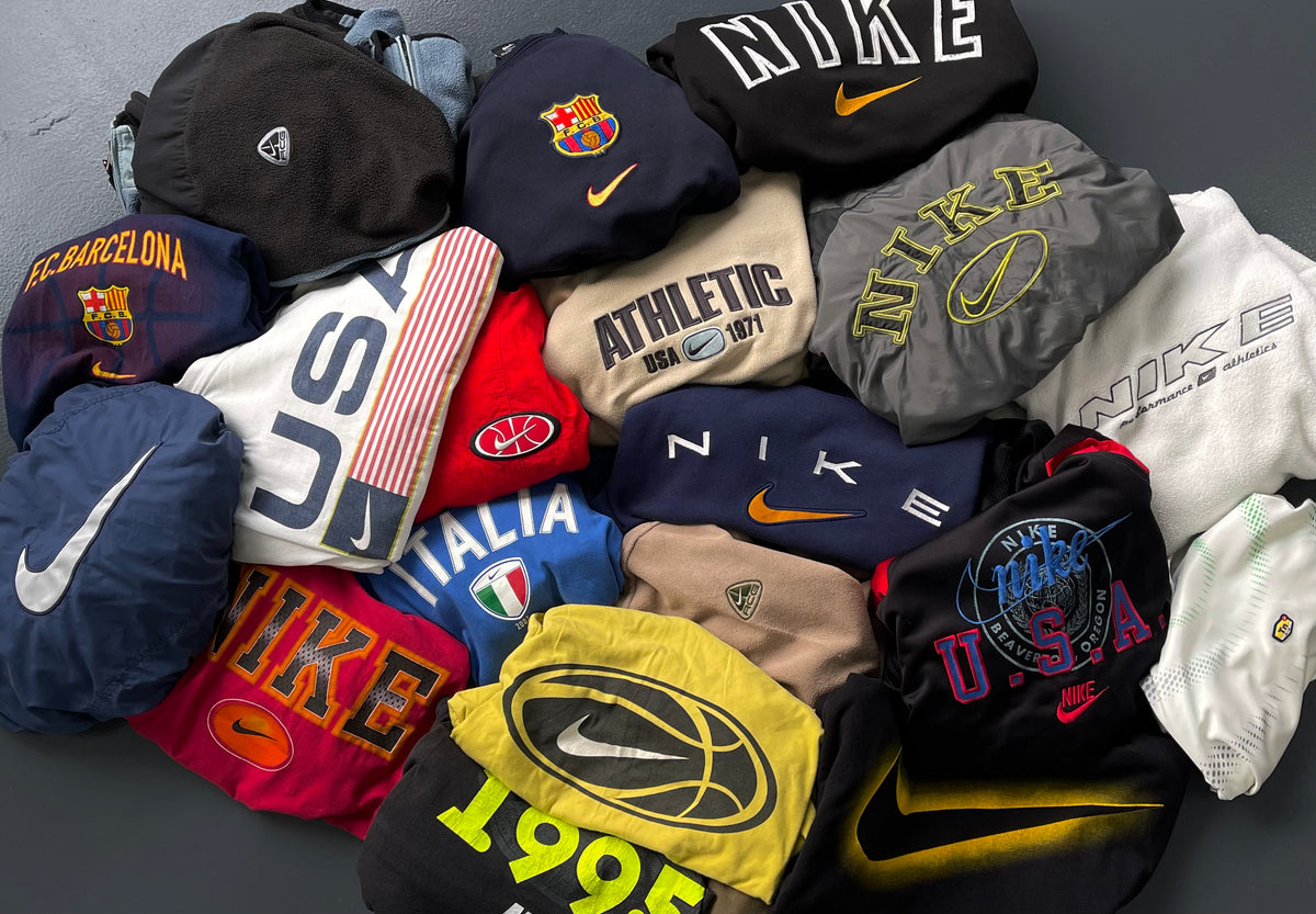 NIKE