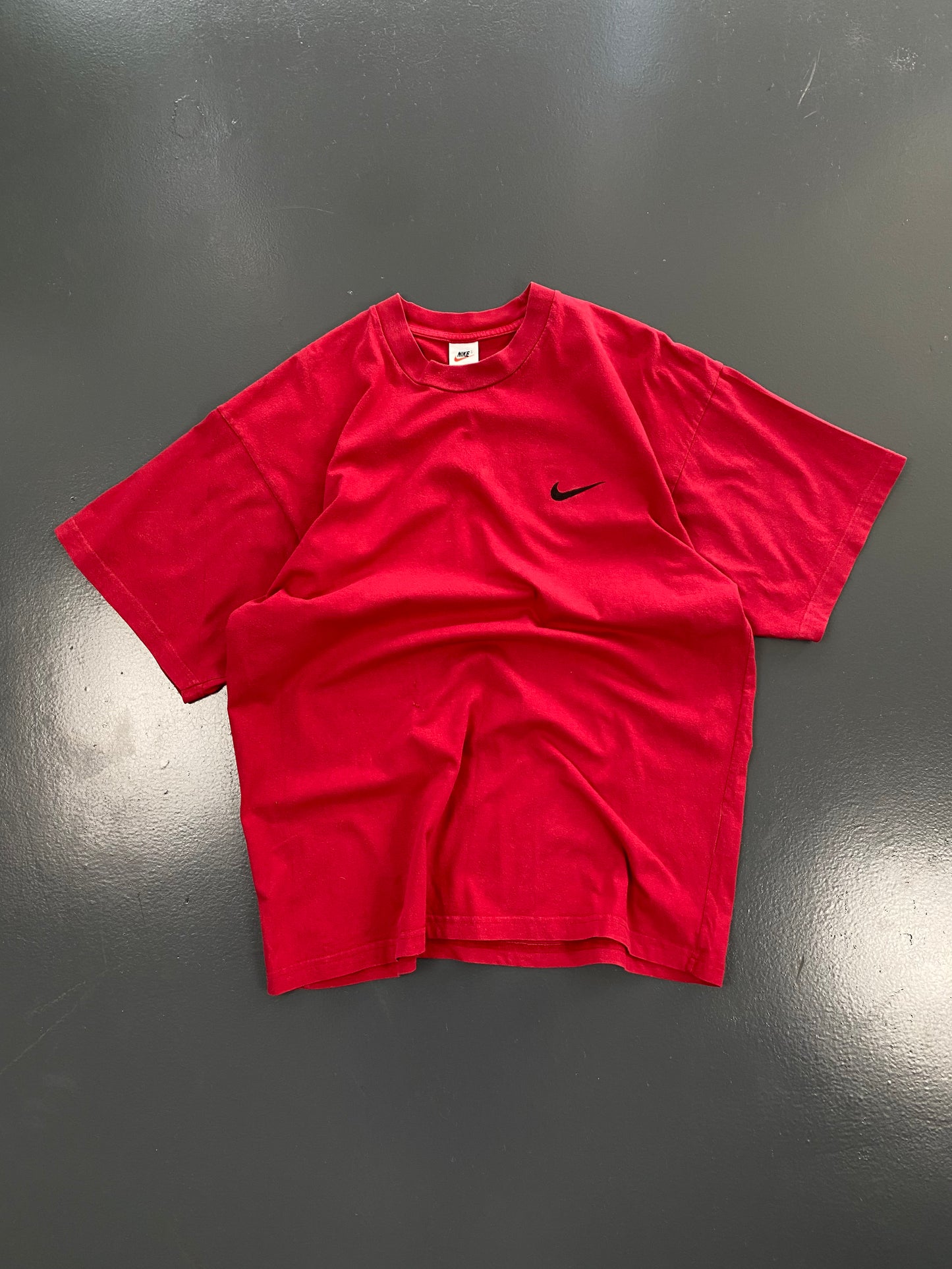 CAMISETA NIKE VINTAGE BASIC