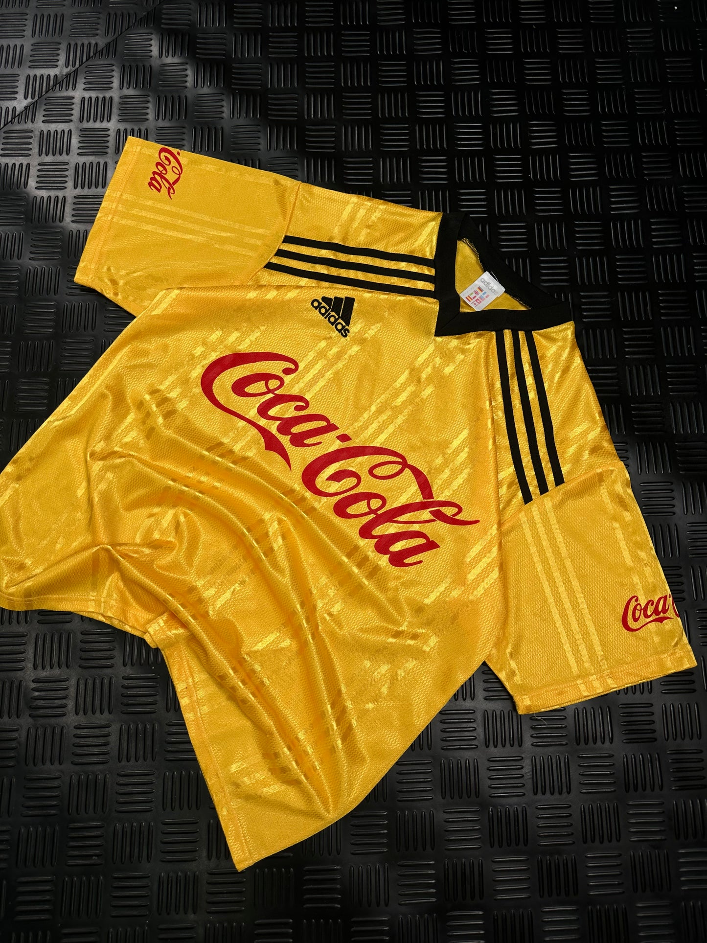 CAMISETA DEPORTE ADIDAS VINTAGE