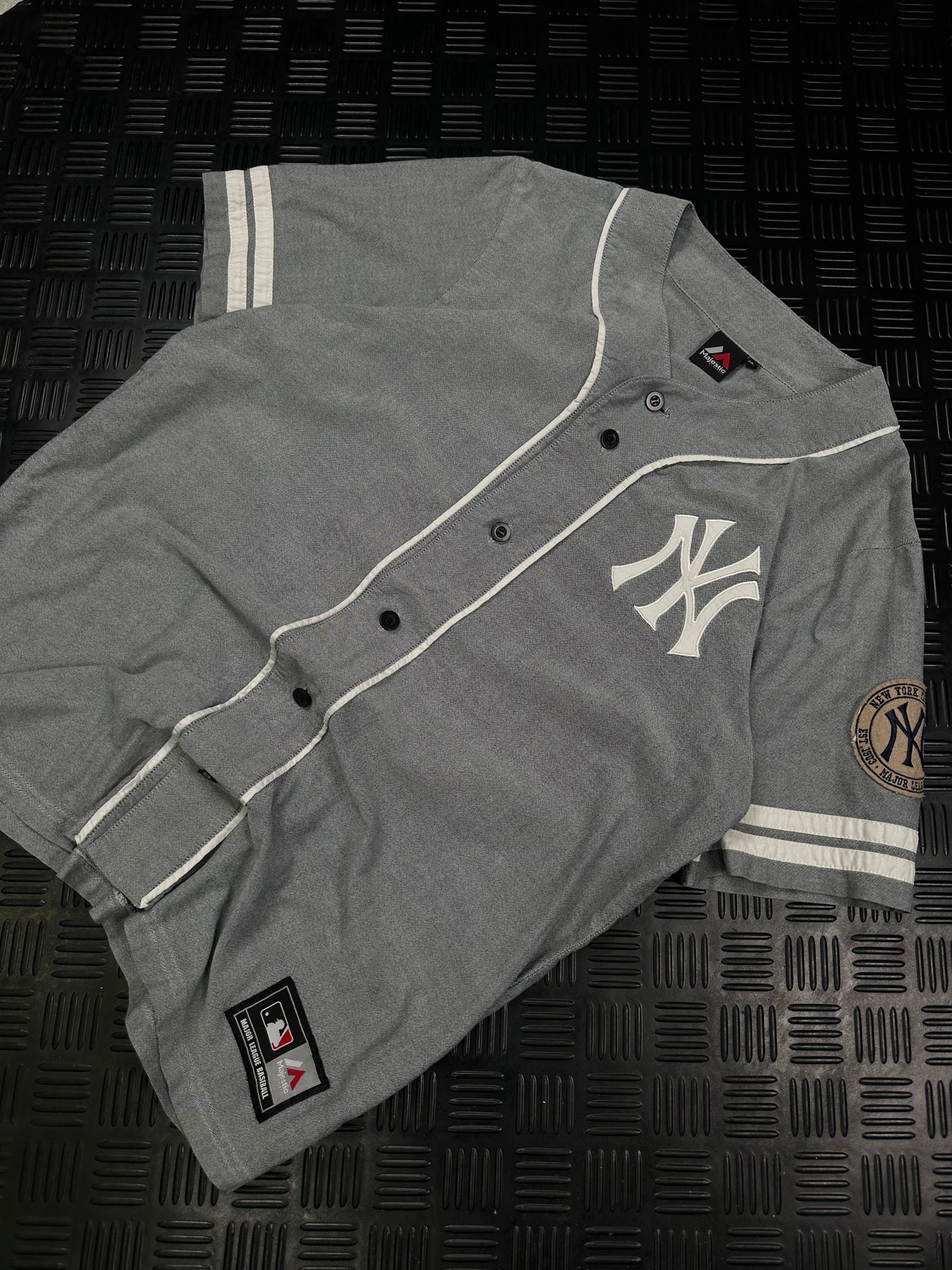 CAMISA MAJESTIC NEW YORK YANKEES Y2K