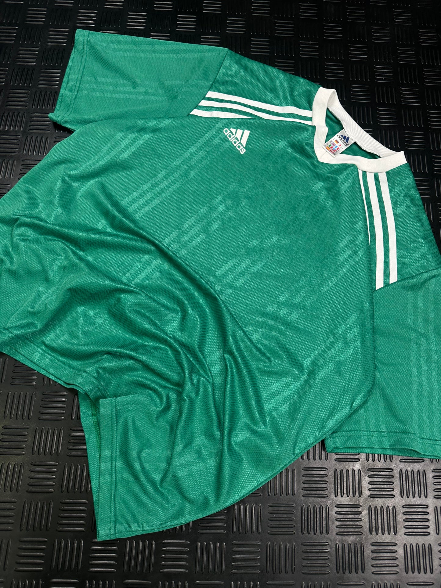 CAMISETA ADIDAS SPORT VINTAGE