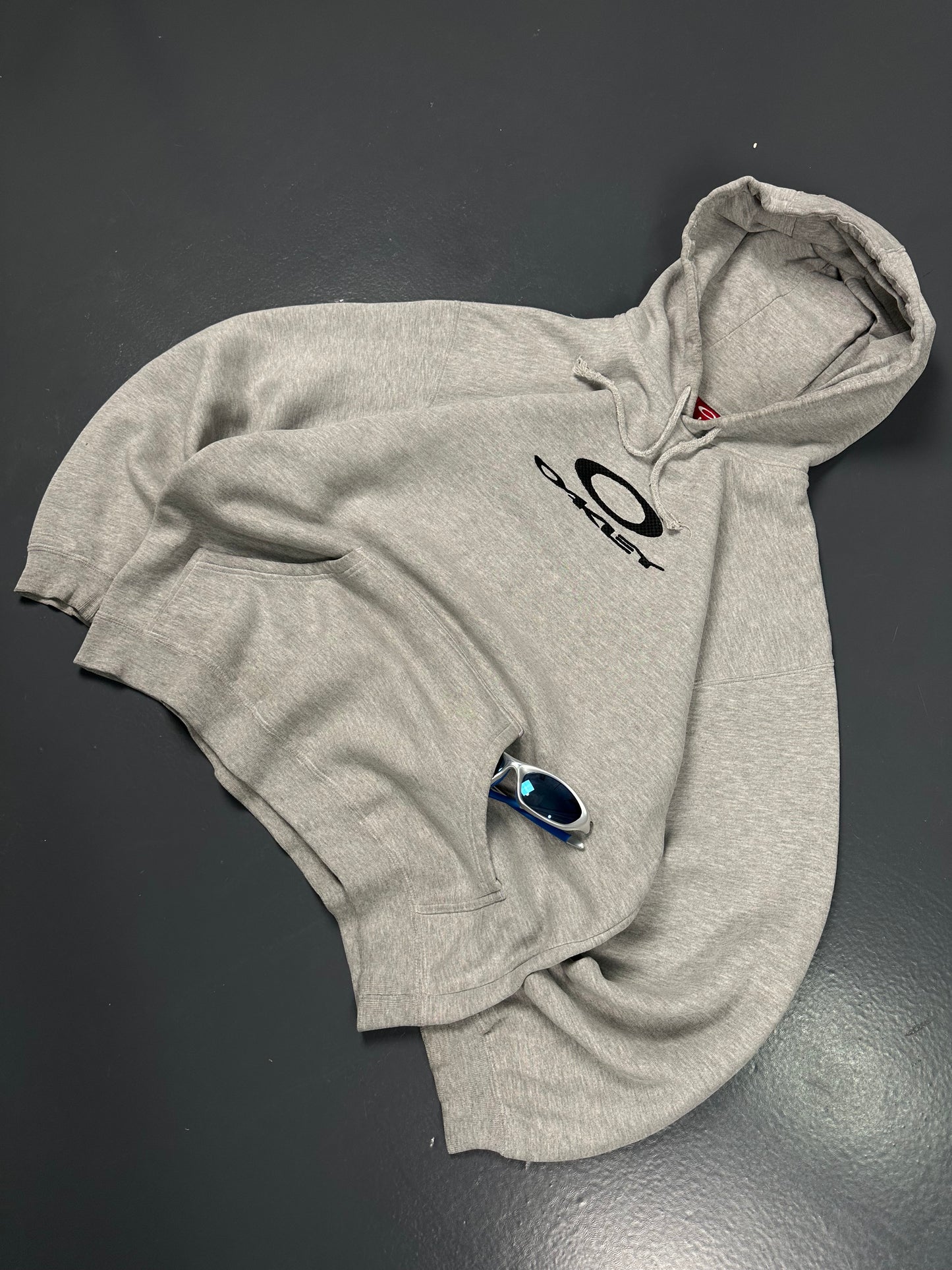 SUDADERA OAKLEY 2000’S CENTRAL LOGO