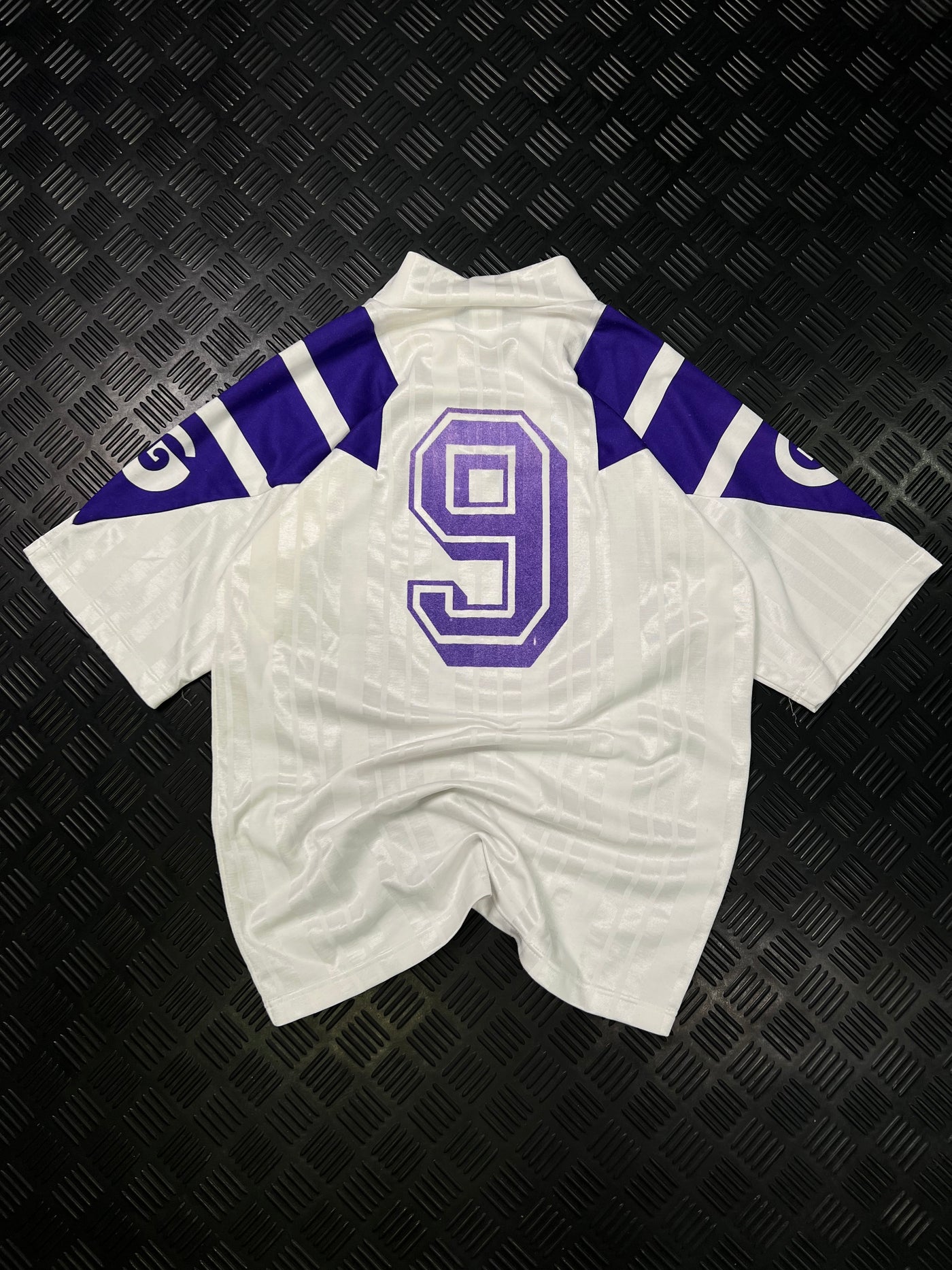 Vista trasera de camiseta Adidas RSC Anderlecht número 9
