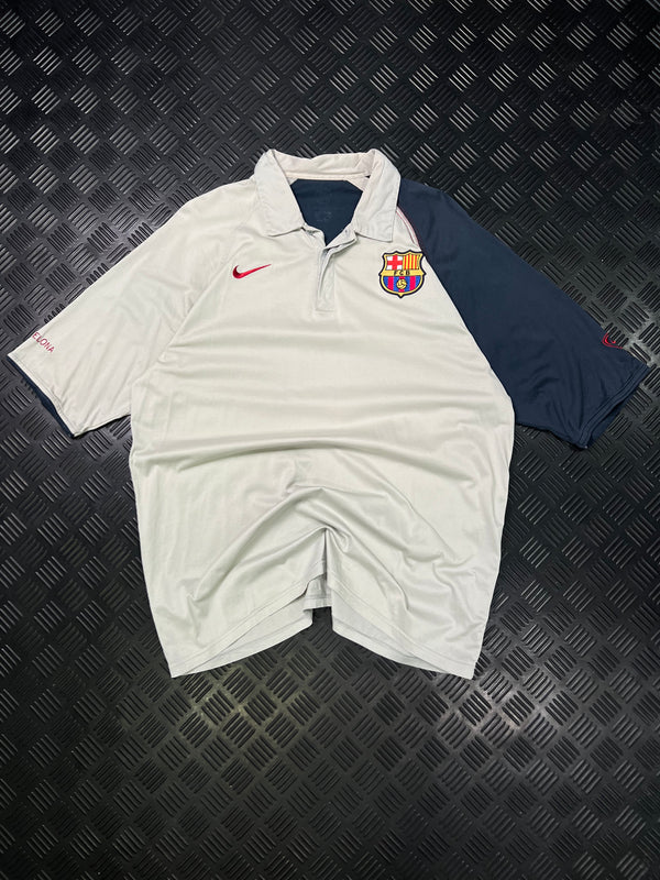 Vista frontal de polo Nike FC Barcelona vintage