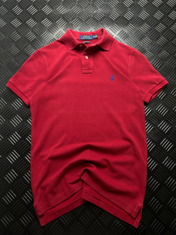 Vista frontal de polo Ralph Lauren Custom Slim Fit rojo