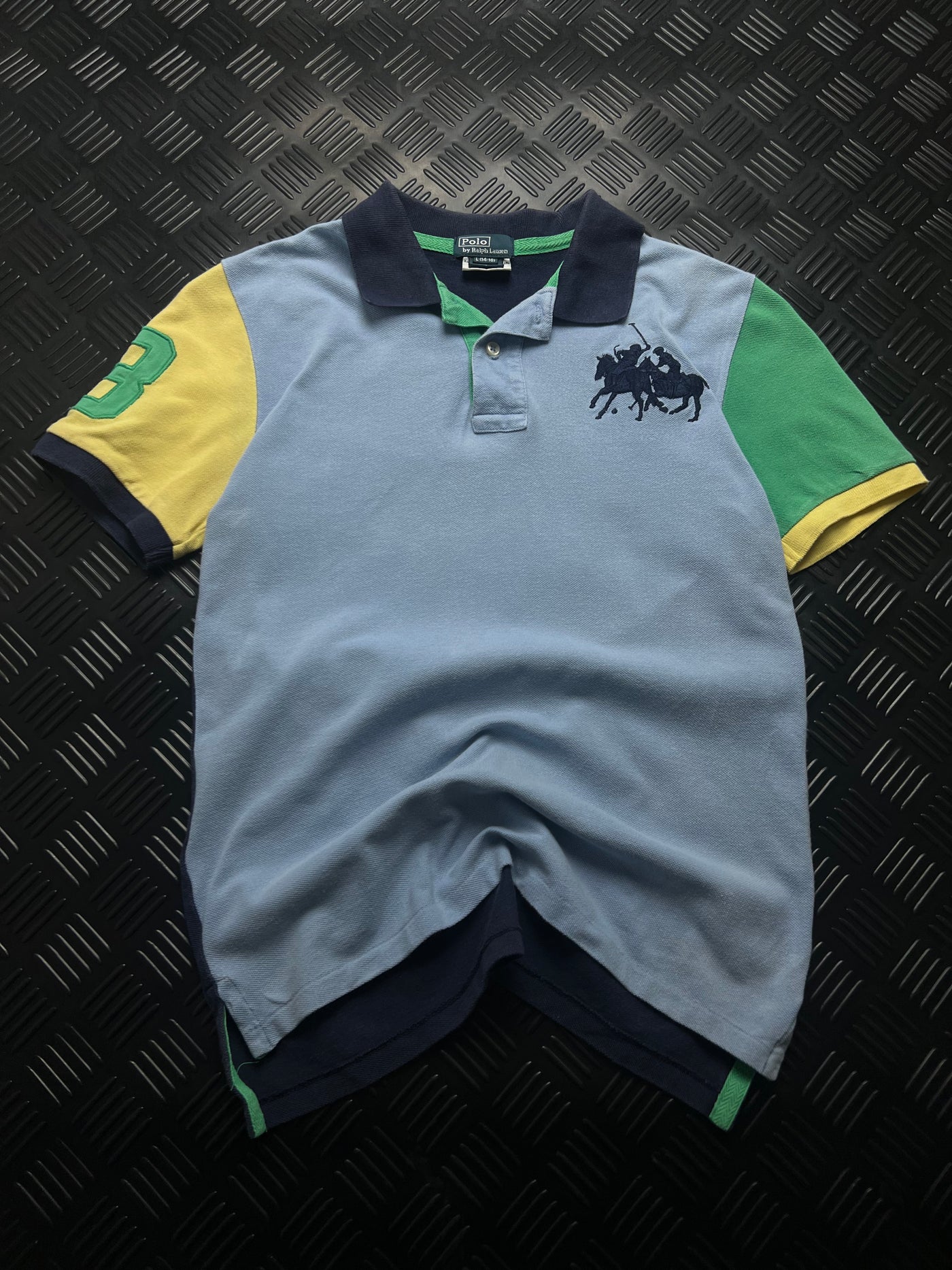 Vista frontal de polo Ralph Lauren Big Pony color block