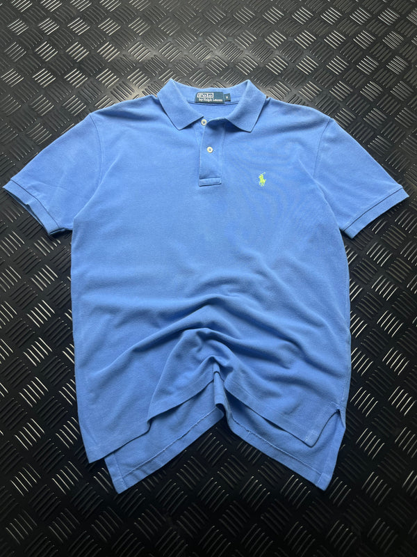 Vista frontal de polo Ralph Lauren azul