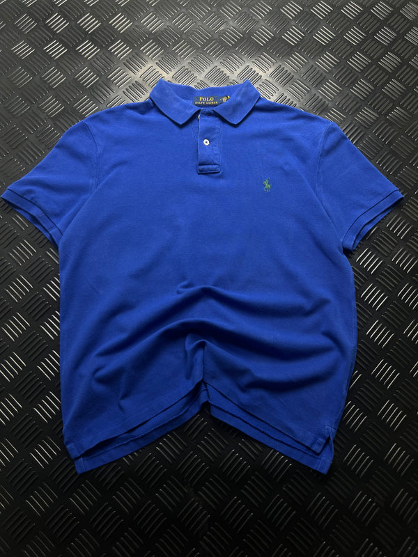 Vista frontal de polo ralph lauren classic fit azul