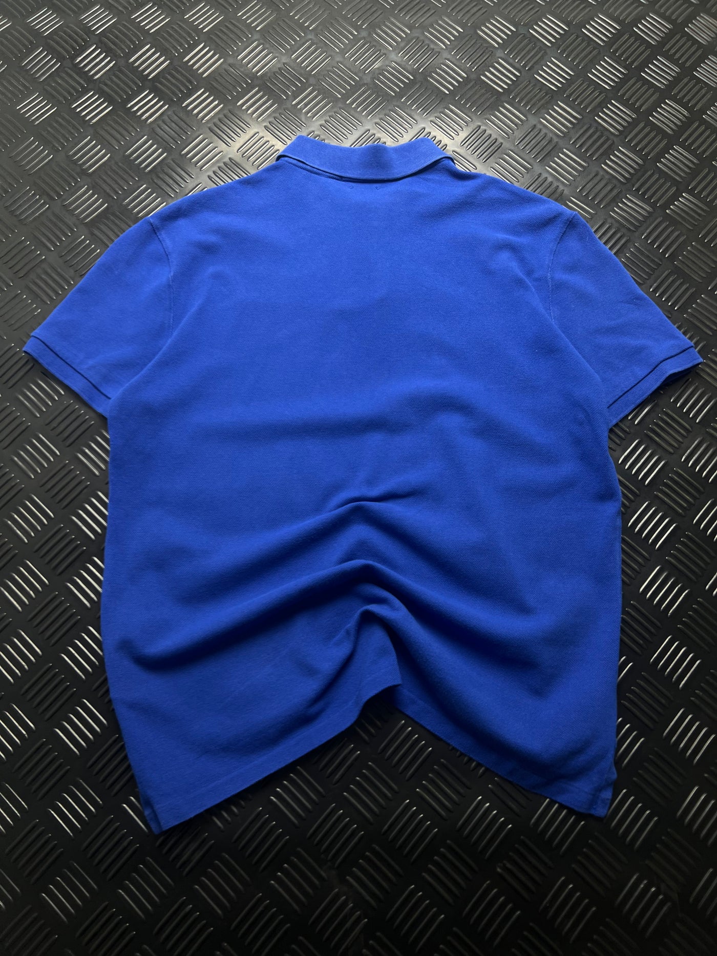 Vista trasera de polo ralph lauren classic fit azul
