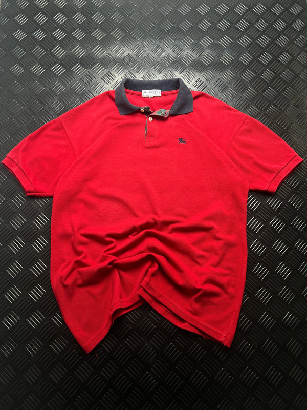 Vista frontal de polo burberrys vintage rojo