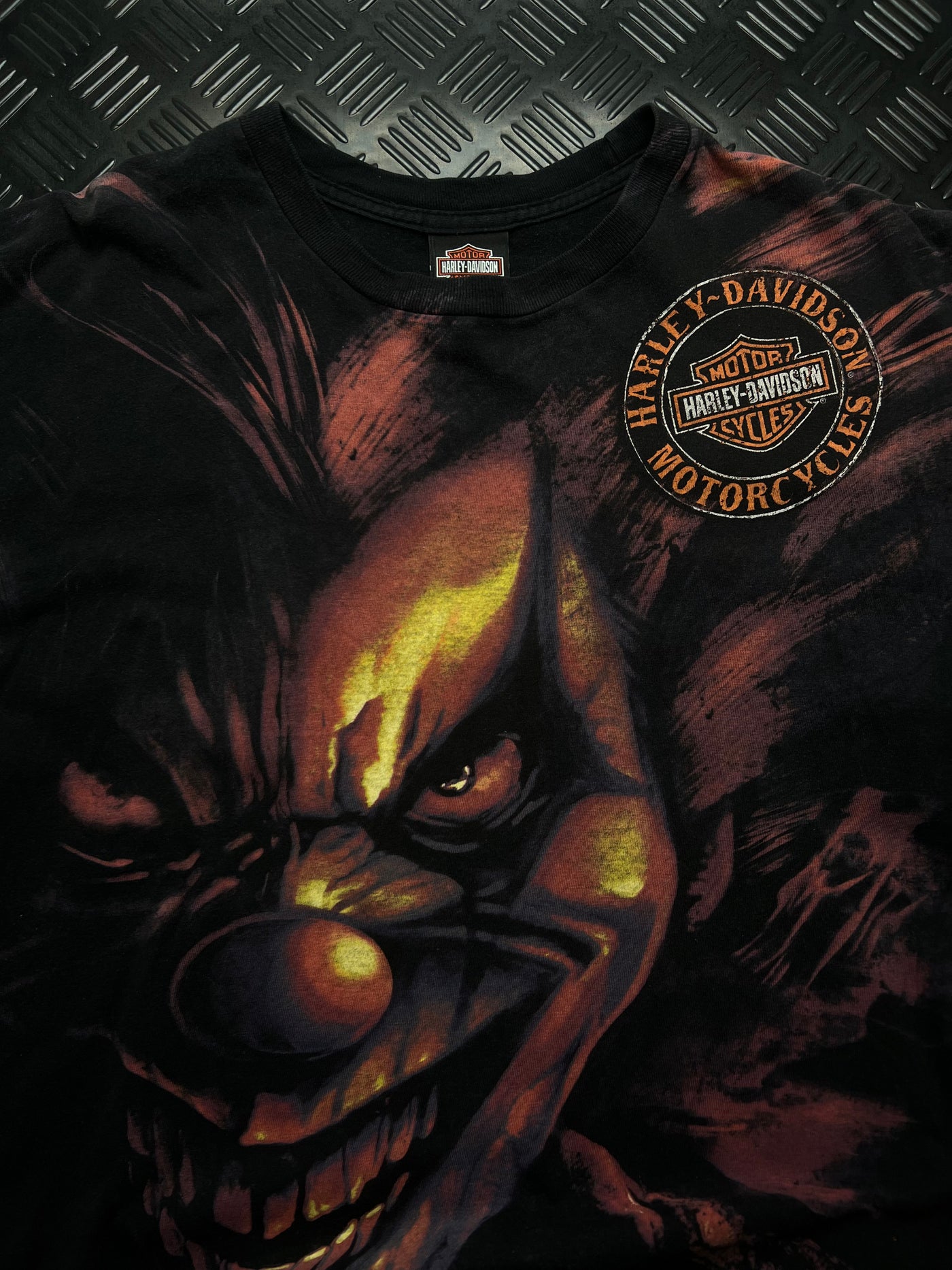 Detalle de camiseta harley-davidson clown vintage