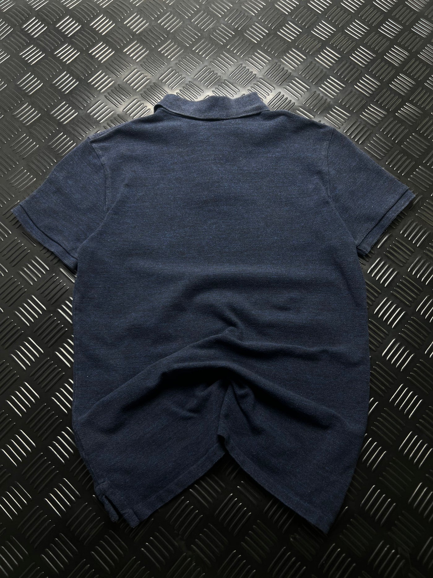 Vista trasera de polo ralph lauren custom slim fit azul