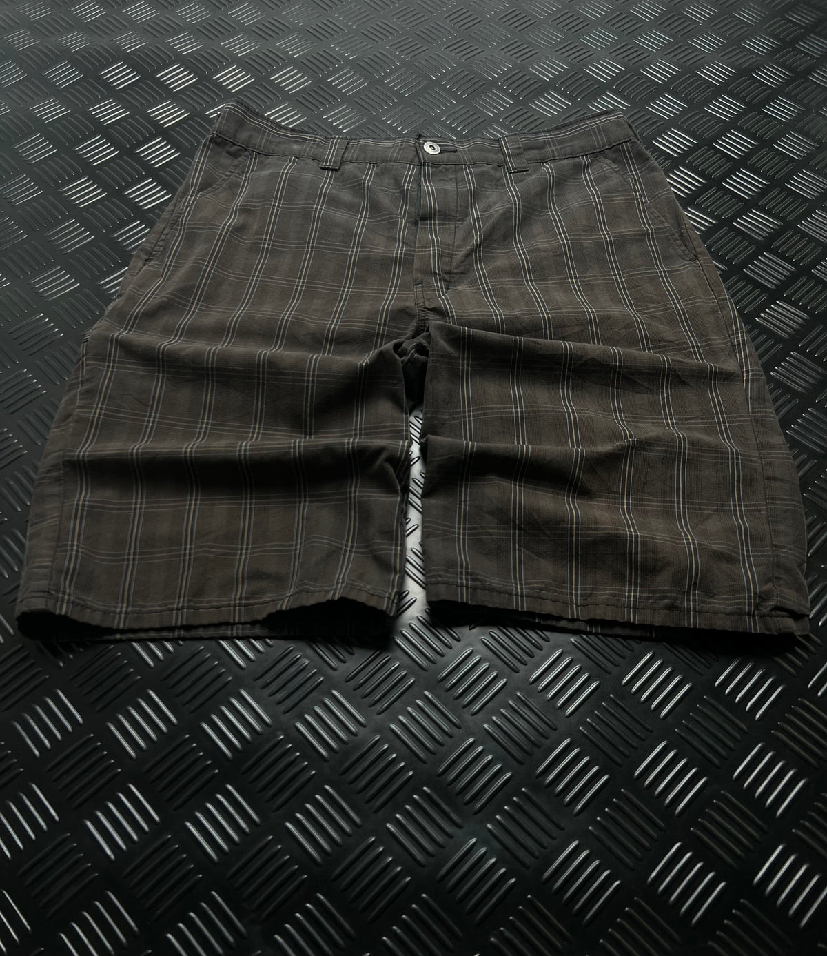BERMUDAS DE CUADROS DICKIES · NEGRO / GRIS