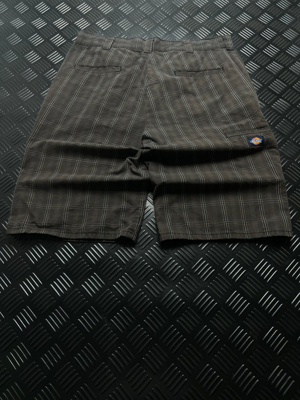BERMUDAS DE CUADROS DICKIES · NEGRO / GRIS
