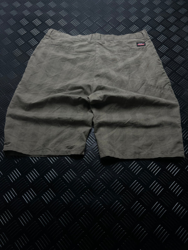 BERMUDAS DICKIES · GRIS VERDOSO — vista trasera