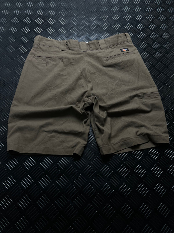 BERMUDAS RELAXED FIT DICKIES · GRIS TOPO — vista trasera