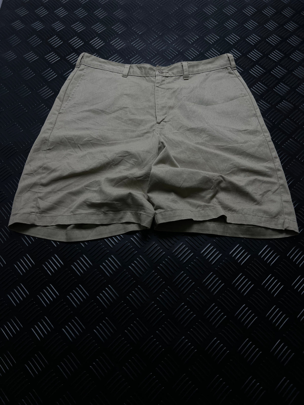 BERMUDAS DICKIES · BEIGE — vista delantera