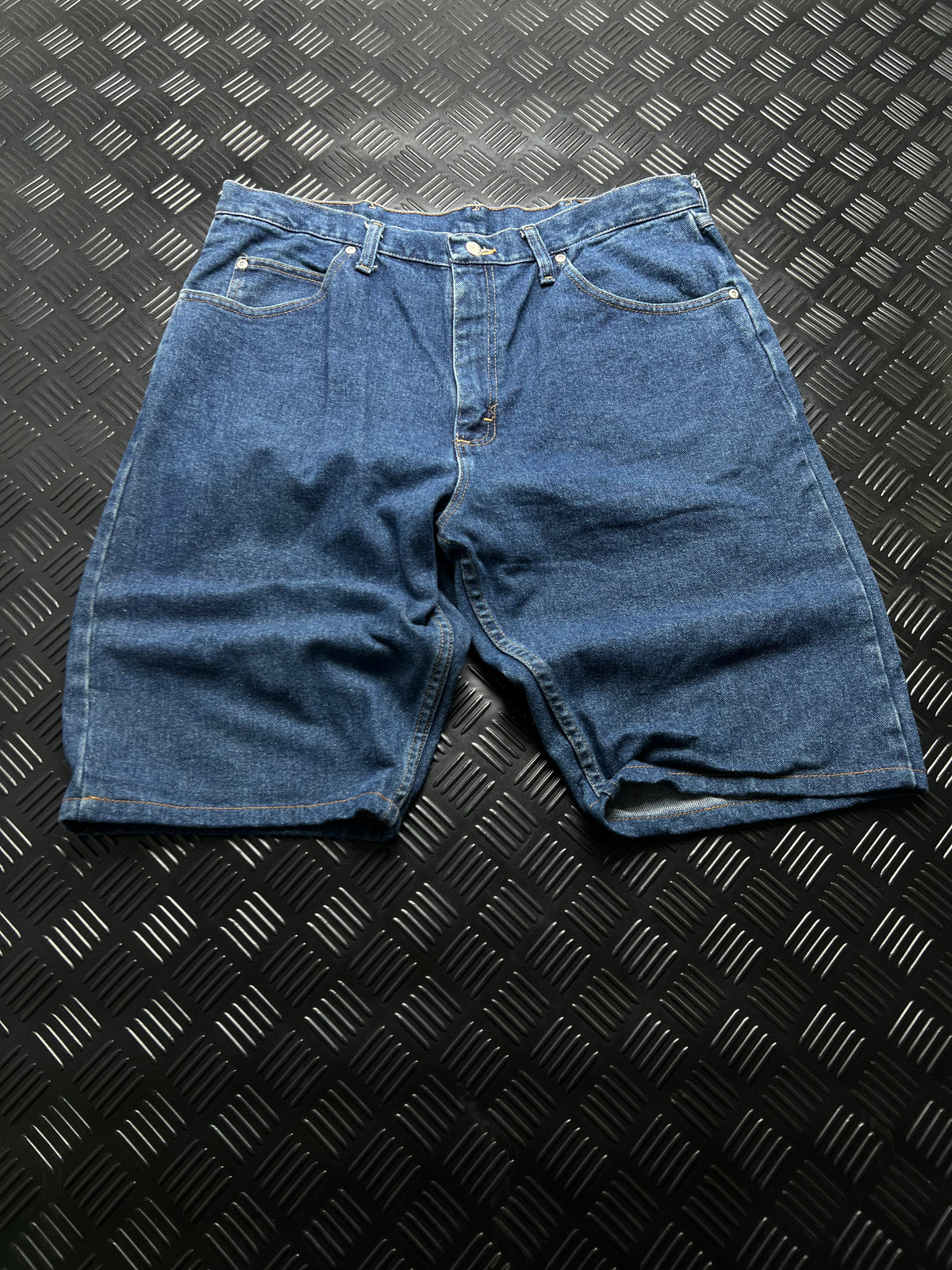 BERMUDAS VAQUERAS WRANGLER · AZUL — vista delantera