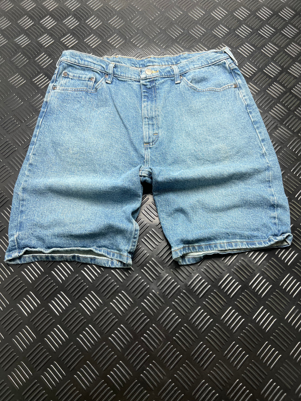 BERMUDAS VAQUERAS WRANGLER · AZUL — vista delantera