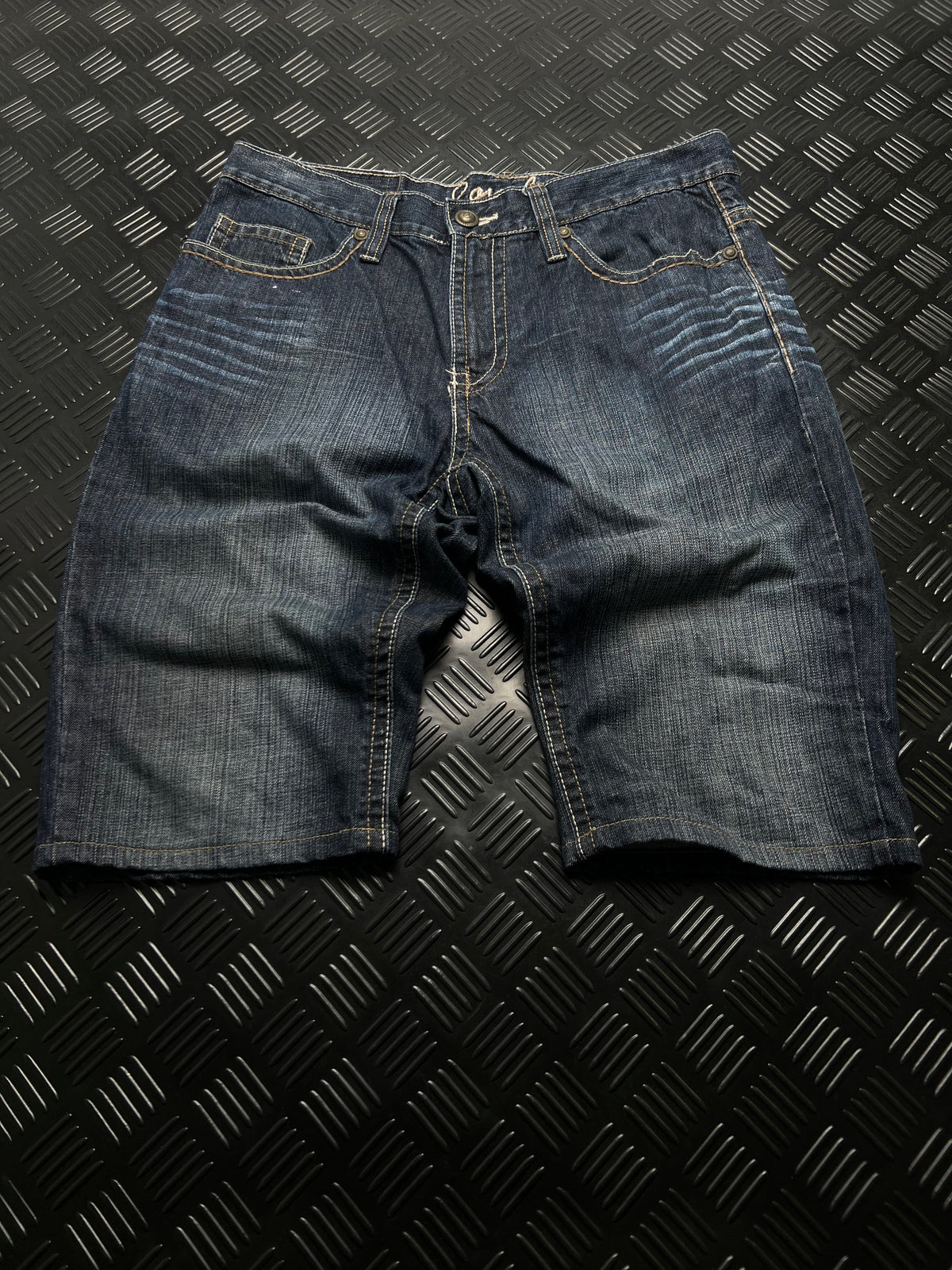 BERMUDAS VAQUERAS BORDADAS ROYAL PREMIUM · AZUL OSCURO — vista delantera