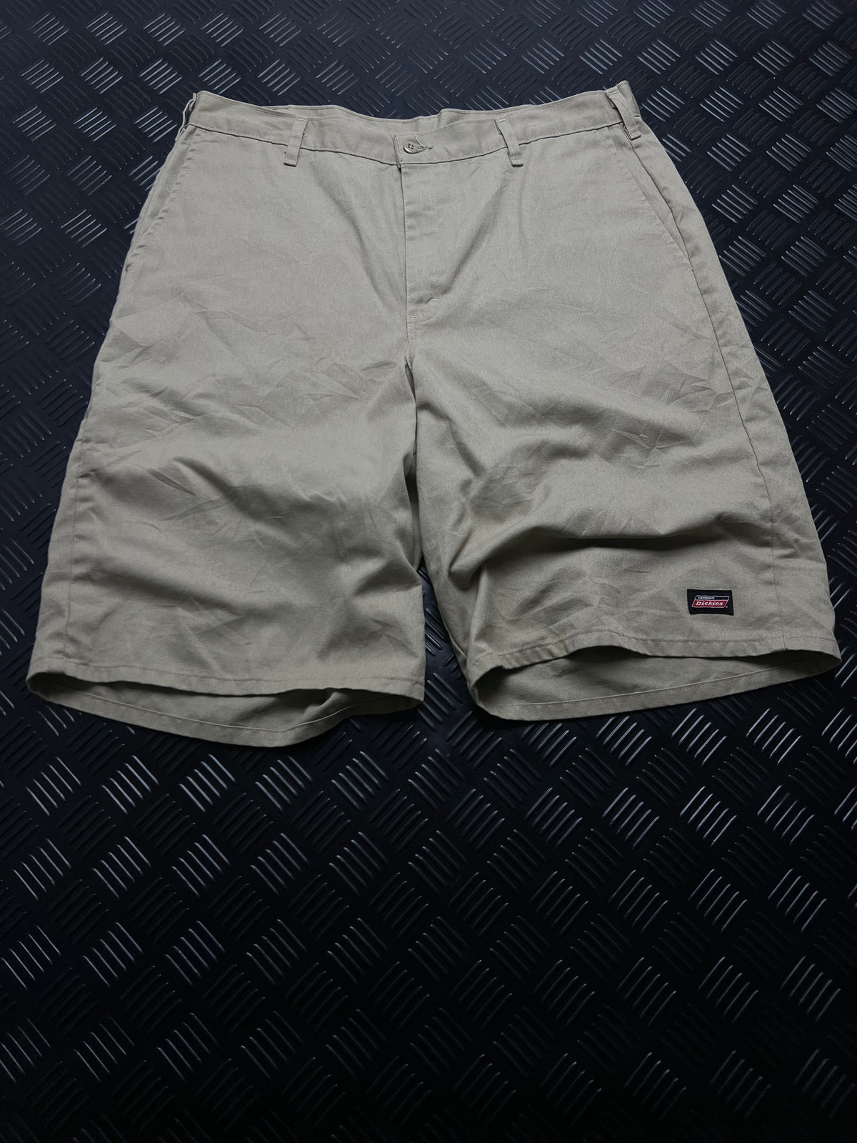 BERMUDAS DICKIES · BEIGE — vista delantera